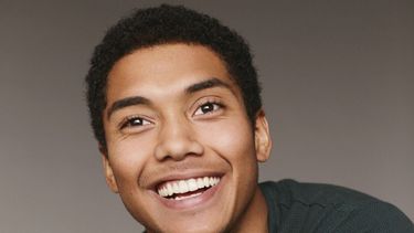 Chance Perdomo aparece en esta foto sin fecha proporcionada por Shelter PR. (Gray Hamner/Chance Perdomo y Shelter PR vía AP)