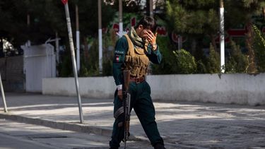 afganistan -. eeuu alerta de disparos en el aeropuerto de kabul