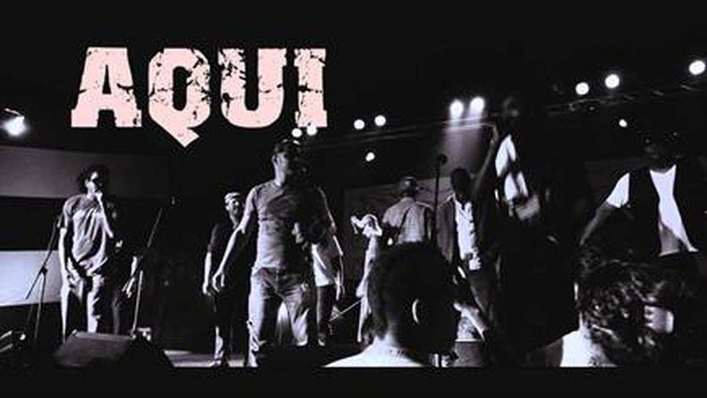 La banda del fallecido músico cubano Juan Formel interpreta el tema "Control" junto a Silvito El Libre y Escuadrón Patriota.