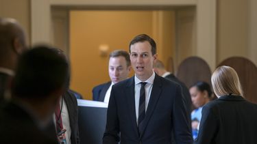 Senadores republicanos cuestionan plan migratorio de Kushner