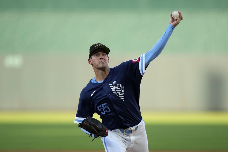 Ragans cubre 7 innings en blanco y Reales agravan racha de Atléticos