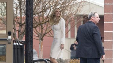 Ivanka Trump defiende uso de cuenta de email privada