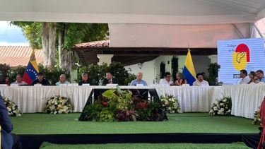 finaliza cuarto ciclo de conversaciones entre el gobierno colombiano y el eln en caracas