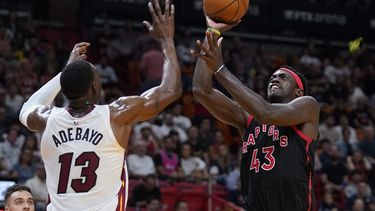 Raptors frenan al Heat y se reparten la serie en Miami