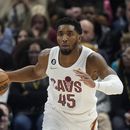 Mitchell anota 46 en regreso a Utah pero Jazz supera a Cavs
