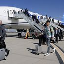 Chiefs y Eagles aterrizan en Phoenix de cara al Super Bowl