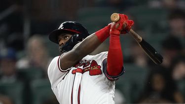 Heredia pega jonrón de la ventaja; Bravos vencen a Atléticos