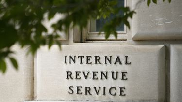 La sede del Servicio Interno de Impuestos de Estados Unidos en Washington el 4 de mayo del 2021. (AP foto/Patrick Semansky)