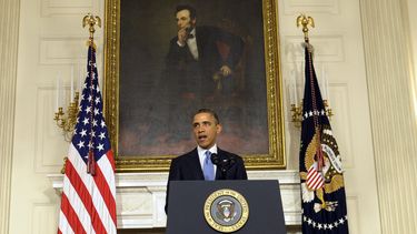 americateve | El presidente Barack Obama habla en el Comedor de Estado en la Casa Blanca, el s&aacute;bado 23 de noviembre de 2013, en Washington. Estados Unidos e Ir&aacute;n sostuvieron conversaciones secretas directas el a&ntilde;o pasado, se enter&oacute; The Assoc