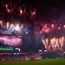 Los fuegos artificiales estallan durante el Juego de Estrellas de las Grandes Ligas de Béisbol (MLB) entre la Liga Americana y la Liga Nacional, el martes 14 de julio de 2026, en Filadelfia. (Foto AP/Matt Slocum)