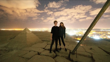 escandalo en egipto: piden investigar a una pareja que se filmo teniendo sexo en la gran piramide de guiza