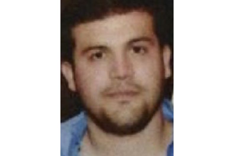 Esta imagen proporcionada por el Departamento de Estado estadounidense muestra a Joaquín Guzmán López. Ismael El Mayo Zambada, un histórico líder del Cártel de Sinaloa, y Guzmán López, hijo de quien dirigió la organización, Joaquín “El Chapo” Guzmán, fueron detenidos el jueves 25 de julio de 2024 en El Paso, Texas, informaron las autoridades estadounidenses. (Departamento de Estado de EEUU, vía AP)