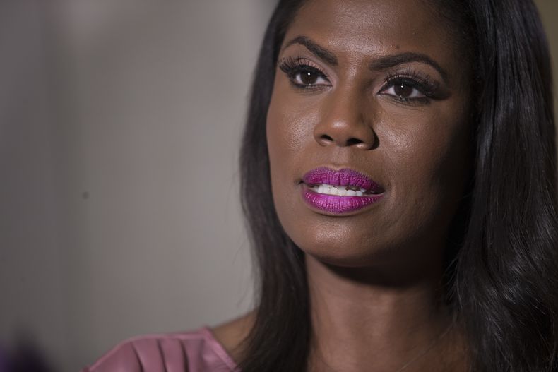 AMN-GEN_TRUMP-OMAROSA-1.jpg