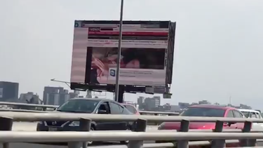 espectaculo pornografico que paro el trafico en via rapida de la ciudad de mexico