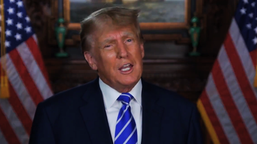 trump anuncia su primera medida: eliminar ciudadania automatica a hijos de inmigrantes indocumentados