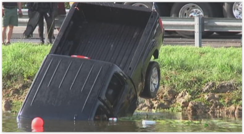 nino y abuel amueren.PNG