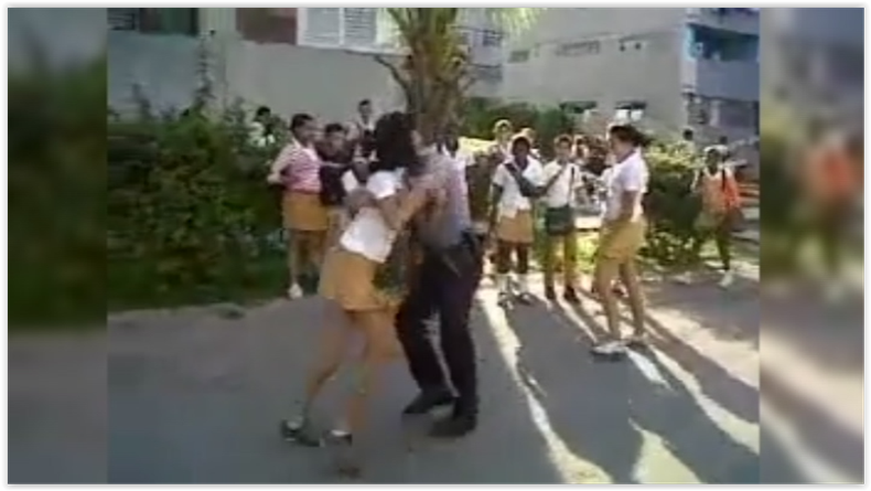 pelea escuela cuba.PNG