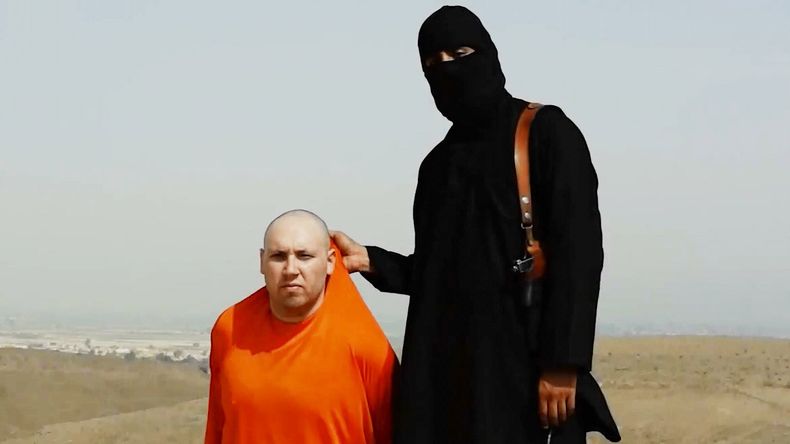 Steven Joel Sotloff escribió para la revistas Time y National Interest, y estaba desaparecido desde agosto de 2013. El ISIS había dicho que su vida dependía "de la próxima movida de Obama"