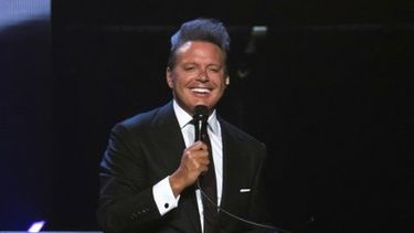 el mensaje de stephanie salas a aracely arambula por su demanda contra luis miguel