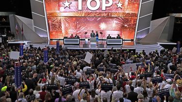 trump  logra nominacion republicana tras asombroso ascenso