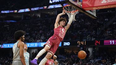 Curry impone récord en triunfo del Equipo LeBron