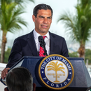 El alcalde de Miami retira su candidatura a las primarias republicanas