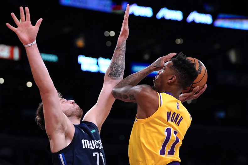 DEP-BAS MAVERICKS-LAKERS