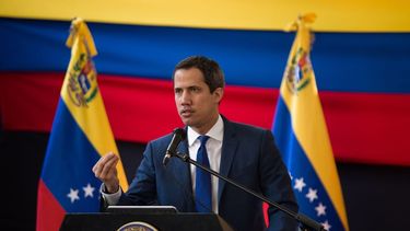 guaido a tn: maduro tiene vinculos terroristas y usa aviones iranies para lavar dinero