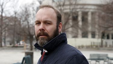 Ex colaborador de Trump se declara culpable