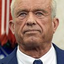 ARCHIVO - Robert F. Kennedy Jr. habla tras jurar su cargo como secretario de Salud y Servicios Humanos en el Despacho Oval de la Casa Blanca, el jueves 13 de febrero de 2025, en Washington. (foto/Alex Brandon, archivo)