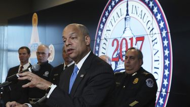 EEUU: Realizan ensayo de indumentarias de juramentación