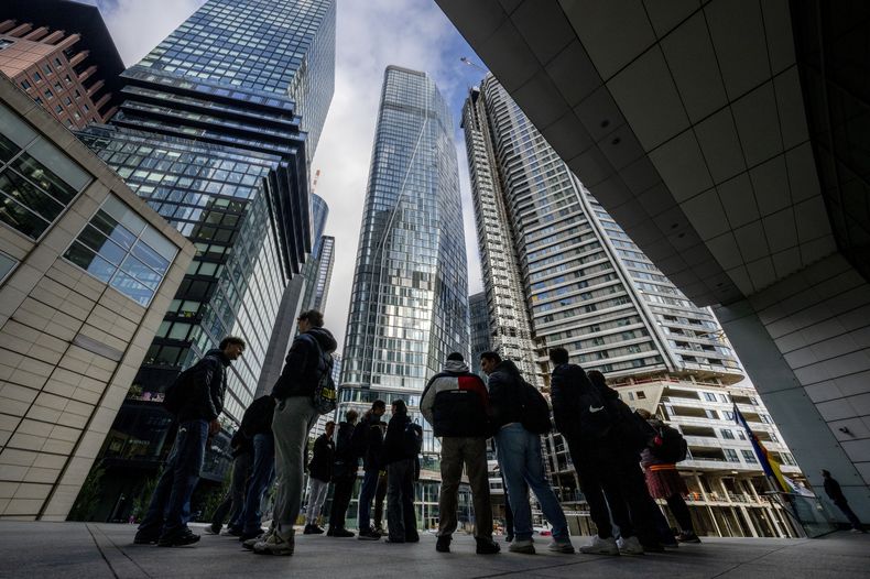 Vista de unos edificios en Fráncfort, Alemania, el 24 de septiembre del 2024. (AP foto/Michael Probst)