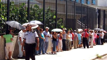 americateve | Las tasas aumentan de 230 a 325 dólares.