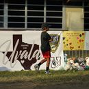 Familiares de víctimas de tiroteos declaran en el Congreso