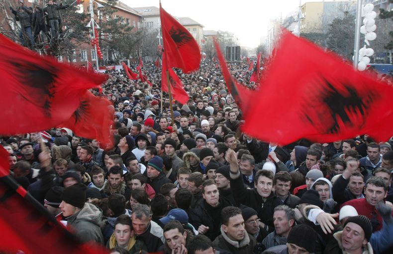 EUR-GEN KOSOVO-INDEPENDENCIA