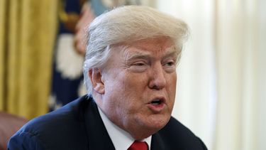 Trump amenaza con cortar ayuda financiera a palestinos