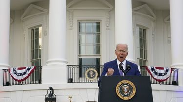 Biden: EEUU se recupera, pero el COVID-19 persiste