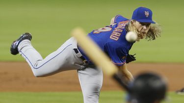 Reyes suena HR de 2 carreras, Mets vencen 4-3 a Marlins