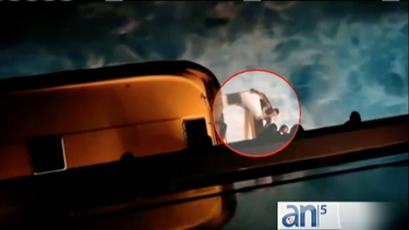 video: hombre cae al mar desde crucero de royal caribbean