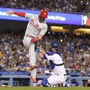 Filis golpean de nuevo a Dodgers: vencen 12-10 en 10 innings