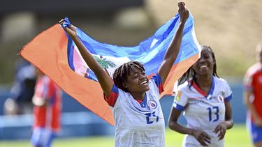 Haití vence a Chile y avanza a Mundial femenino de fútbol