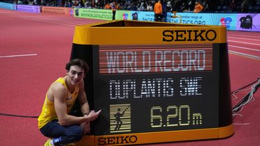 Duplantis extiende su récord mundial en Belgrado