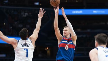Wizards aplastan; Porzingis consigue 24 puntos ante Mavs