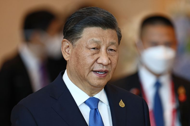 En esta imagen de archivo, el presidente de China, Xi Jinping, llega a una cumbre de los líderes de la APEC, el 19 de noviembre de 2022, en Bangkok, Tailandia. (Jack Taylor/Pool Foto vía AP, archivo)