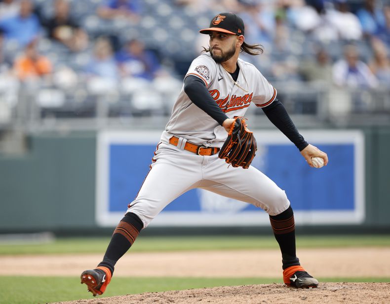 DEP-BEI ORIOLES-REALES