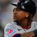ARCHIVO - José Ramírez de los Guardianes de Cleveland durante un juego contra los Rangers de Texas, el 7 de junio de 2026, en Arlington, Texas. (AP Foto/Tony Gutiérrez)