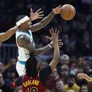 Hornets agravan mala racha de Cavs