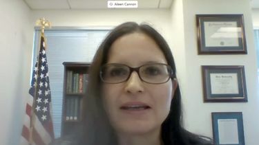 ARCHIVO - En esta imagen de un video provisto por el Senado de Estados Unidos, Aileen M. Cannon habla en forma remota durante una audiencia de la Comisión Judicial del Senado para ser jueza federal del distrito sur de Florida, 29 de julio de 2020, en Washington. Cannon ha fijado fecha para el 20 de mayo de 2024 para iniciar el juicio al expresidente Donald Trump por retención ilegal de cientos de documentos secretos. (U.S. Senate via AP)