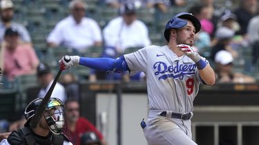 Dodgers ganan 11-9 a Medias Blancas; Muncy pega jonrón