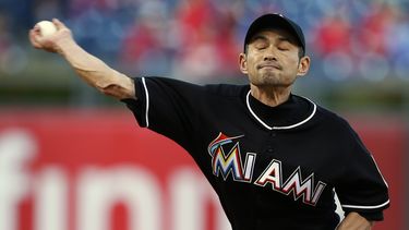 Suzuki seguirá un año más con los Marlins